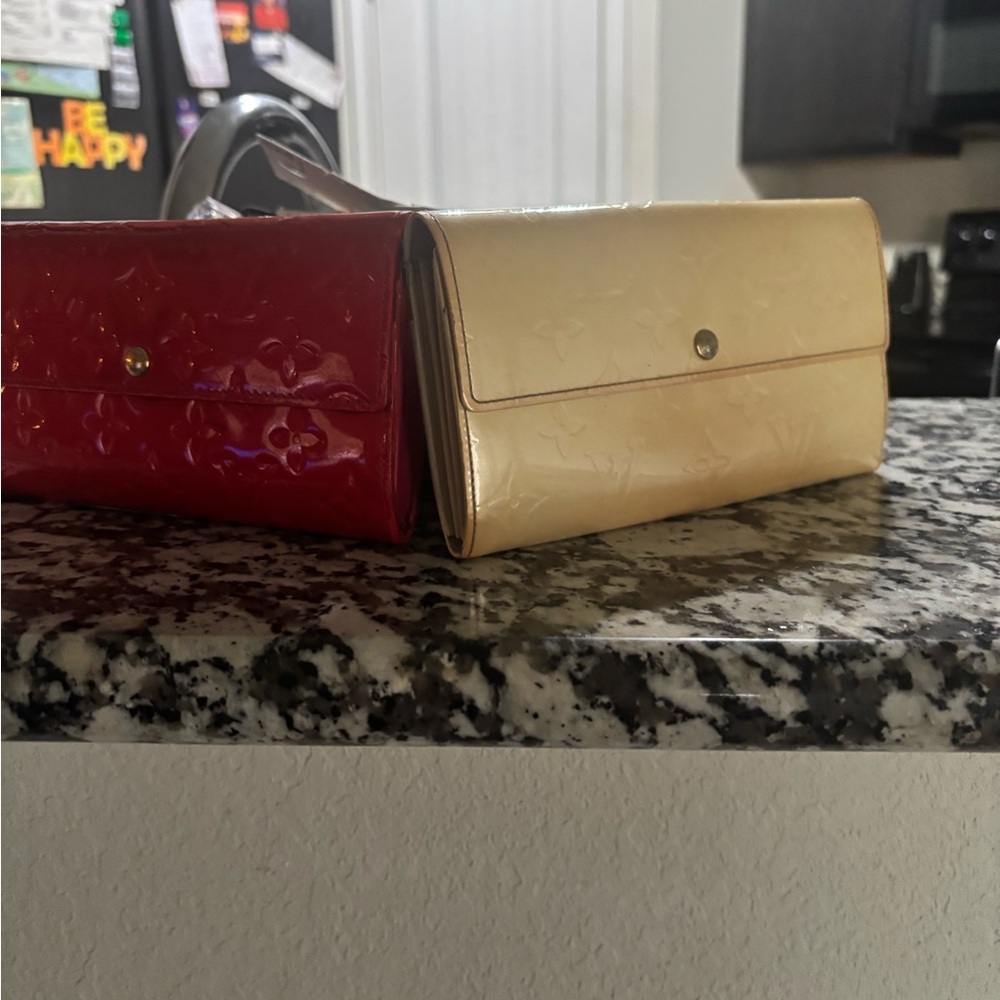 Louis Vuitton vernis wallets